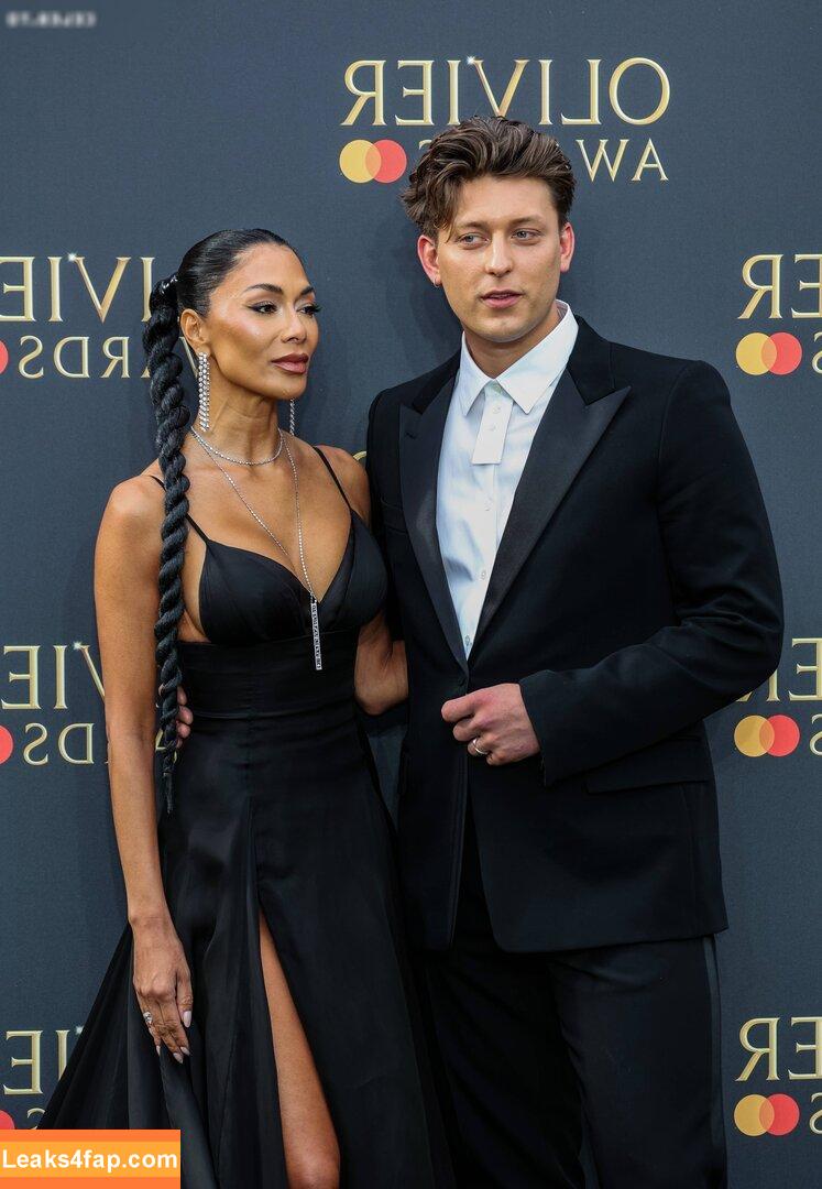 Nicole Scherzinger / NicoleScherzy / https: / nicole / nicolescherzinger leaked photo photo #1197