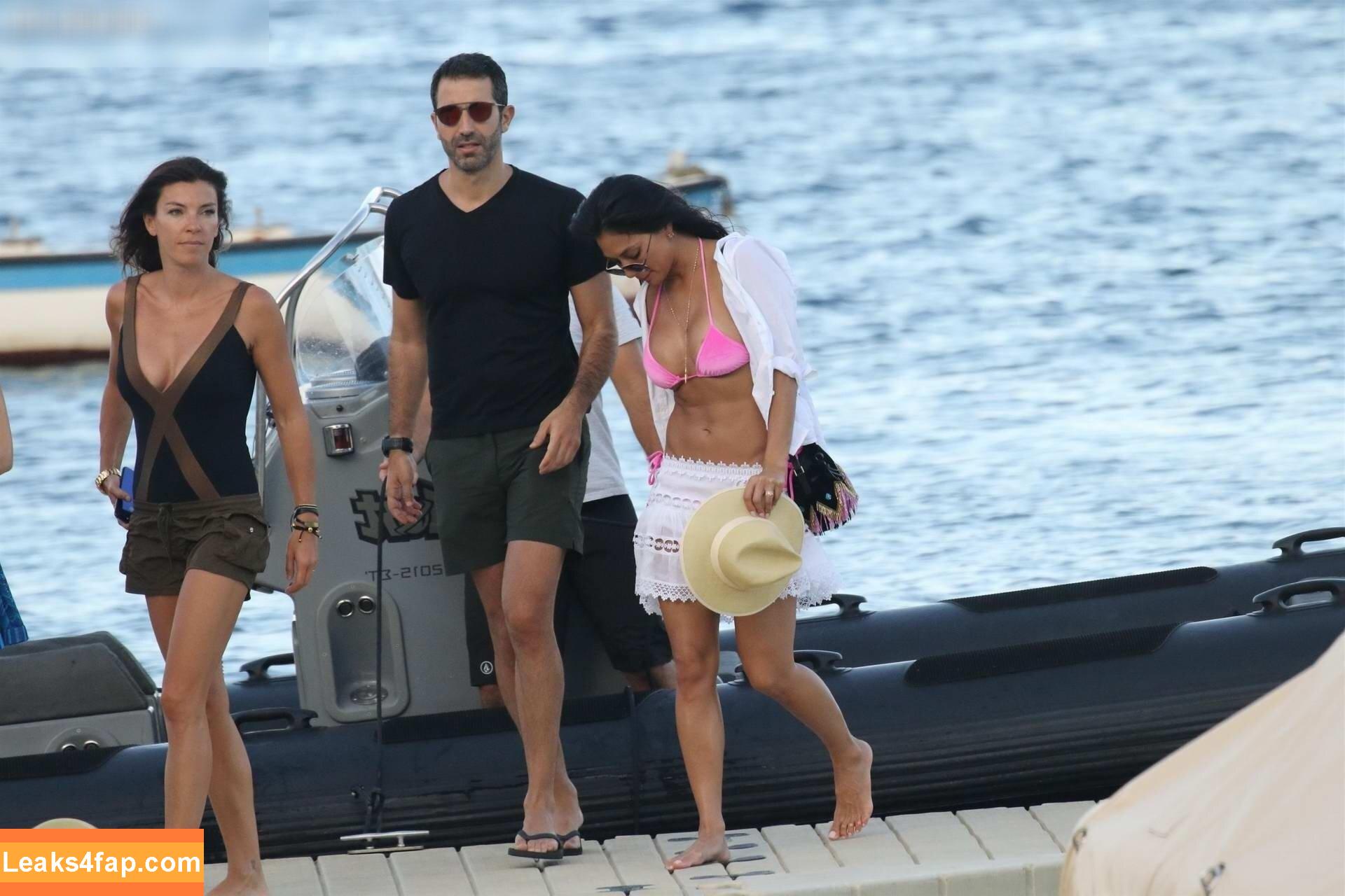 Nicole Scherzinger / NicoleScherzy / https: / nicole / nicolescherzinger leaked photo photo #1812