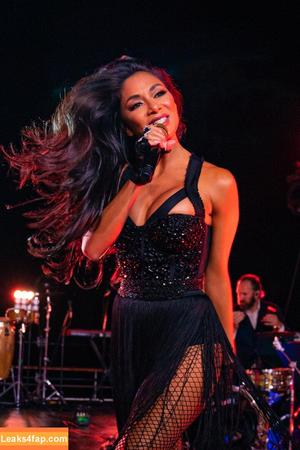 Nicole Scherzinger photo #1179