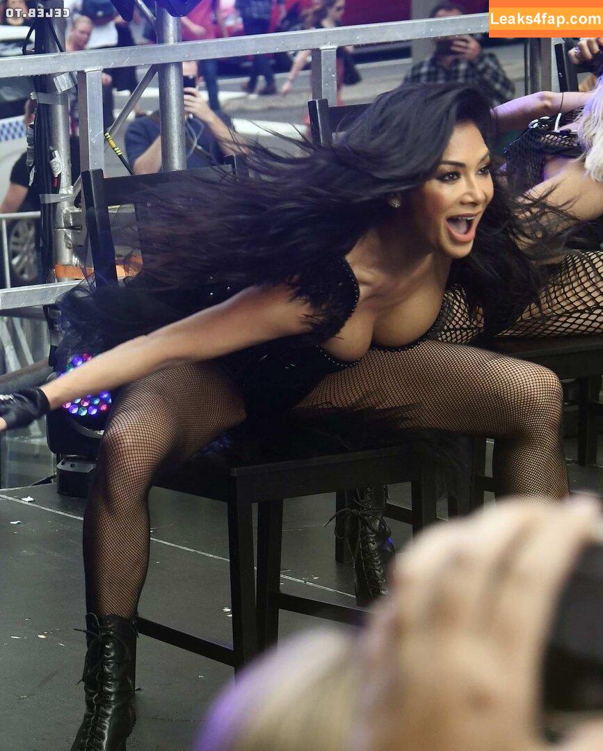 Nicole Scherzinger / NicoleScherzy / https: / nicole / nicolescherzinger слитое фото фото #2256