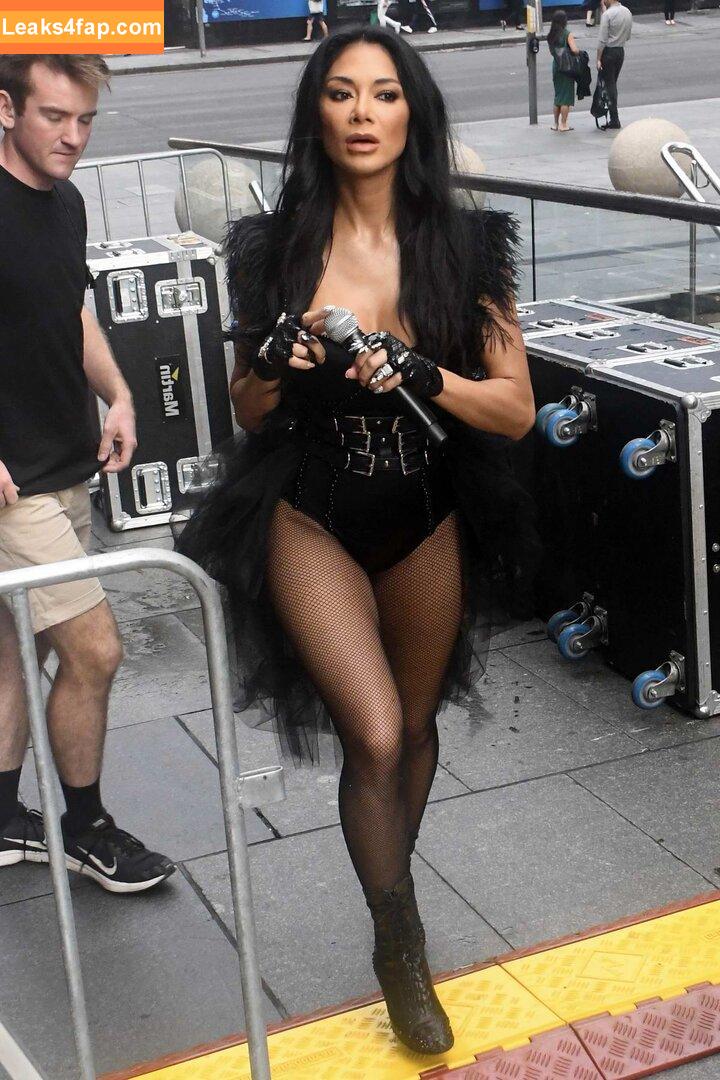 Nicole Scherzinger / NicoleScherzy / https: / nicole / nicolescherzinger слитое фото фото #2258