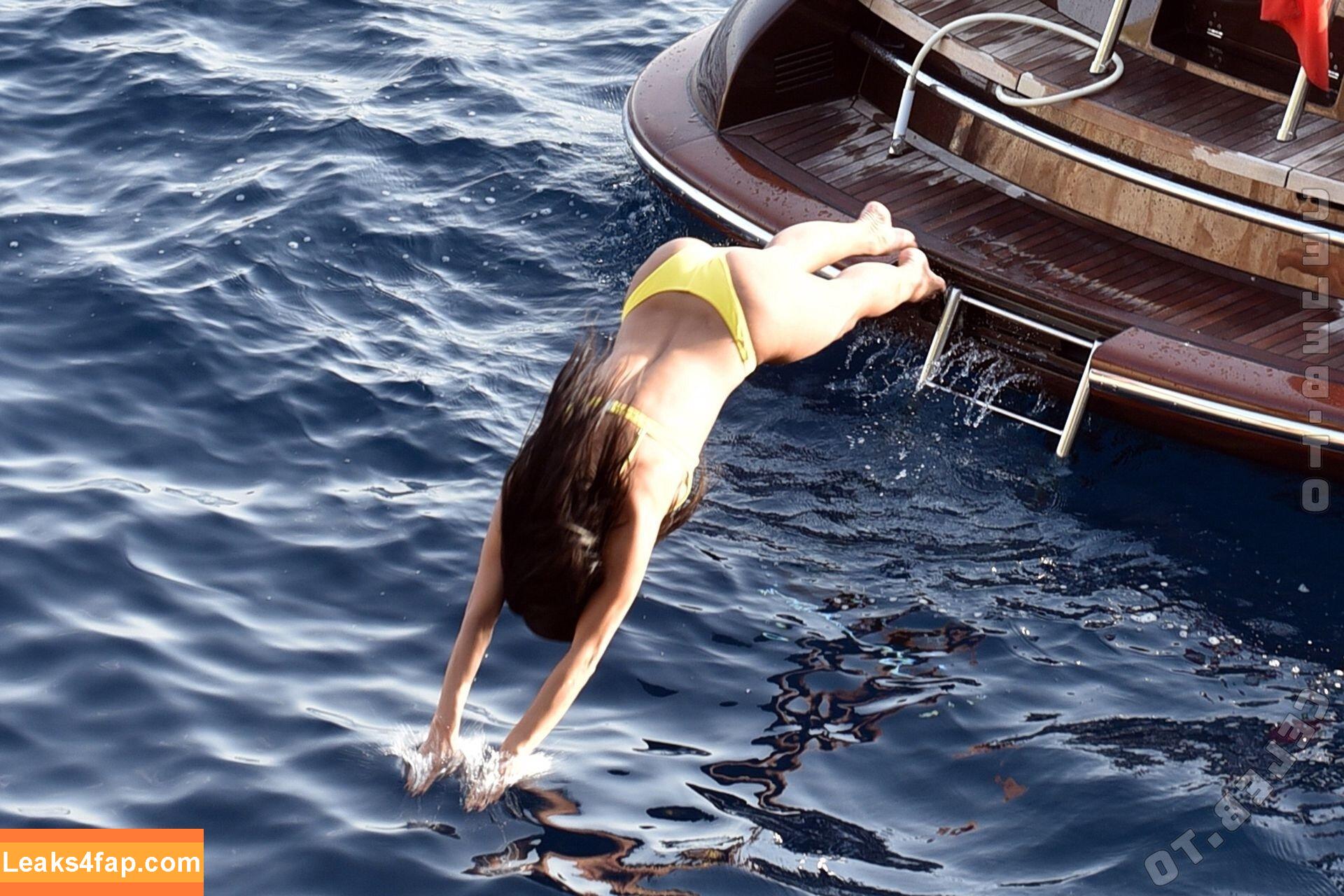 Nicole Scherzinger / NicoleScherzy / https: / nicole / nicolescherzinger слитое фото фото #2271