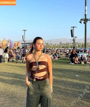 Nicole Wallace photo #0013