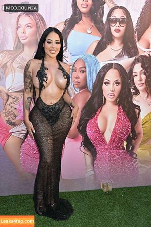 Nicole Zavala photo #0021