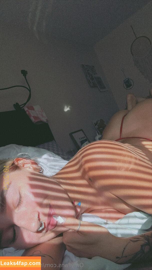 nicolee.sweets /  leaked photo photo #0005