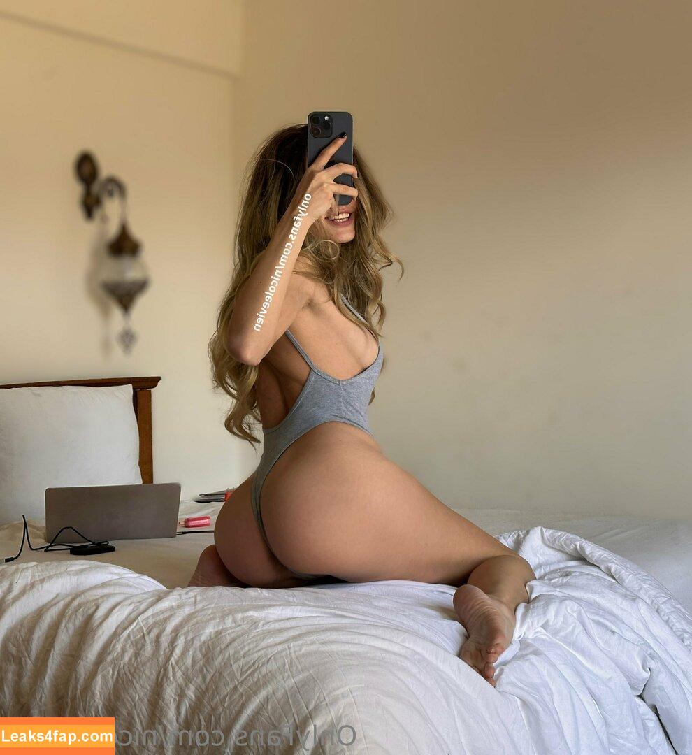 nicoleevien / mishnikki leaked photo photo #0039