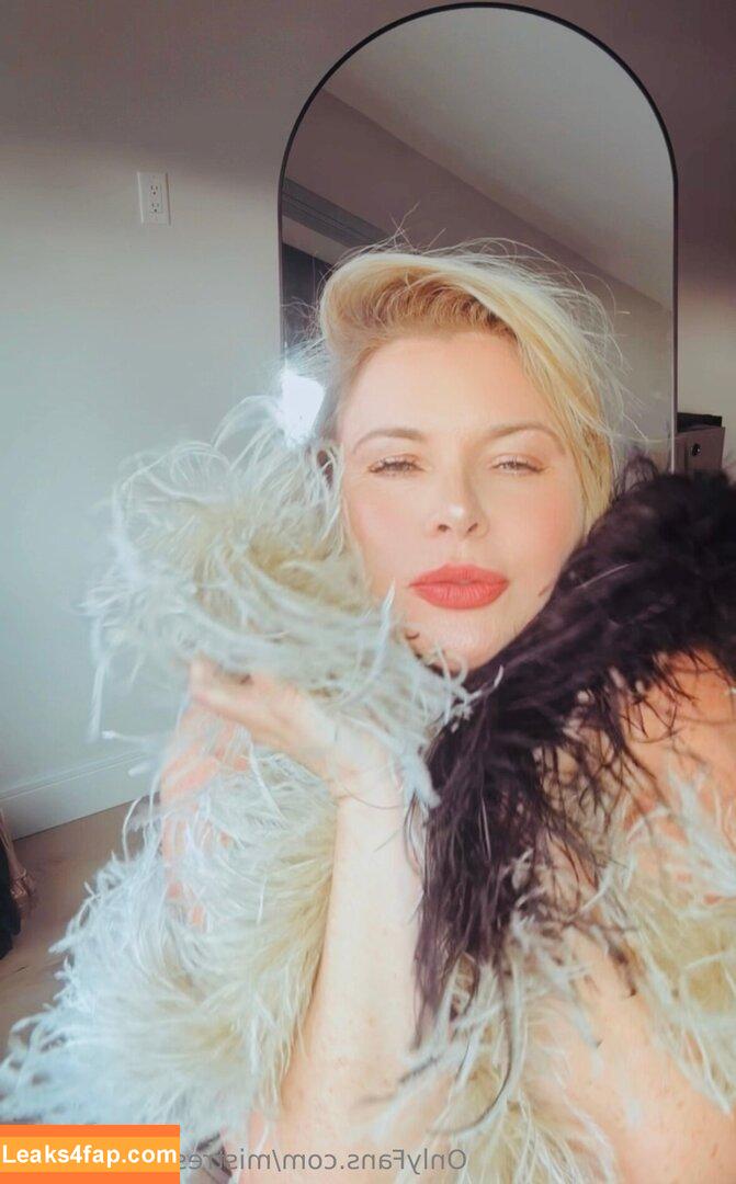 nicoleperrie / perrie.nicole leaked photo photo #0009