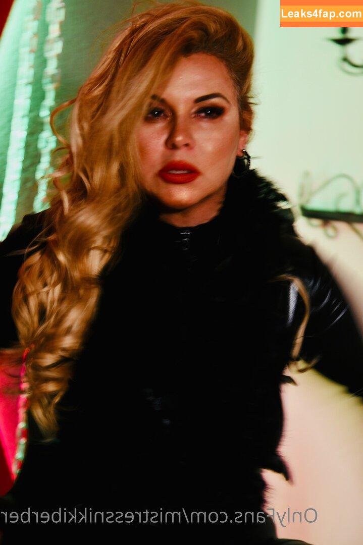 nicoleperrie / perrie.nicole leaked photo photo #0017