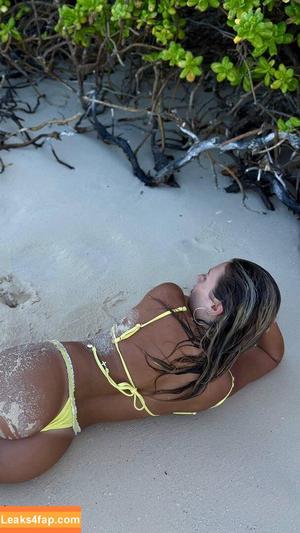 Nicolette Durazzo photo #0015