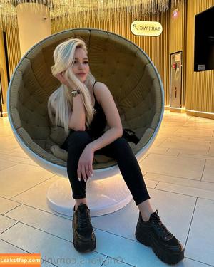 nicolettten photo #0042
