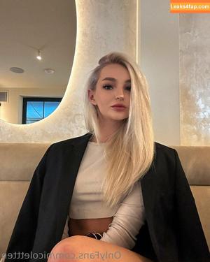 nicolettten photo #0049