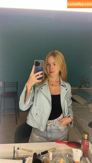 Nicolle Castro photo #0007