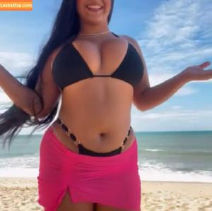 Nicoly Evelly фото #0001