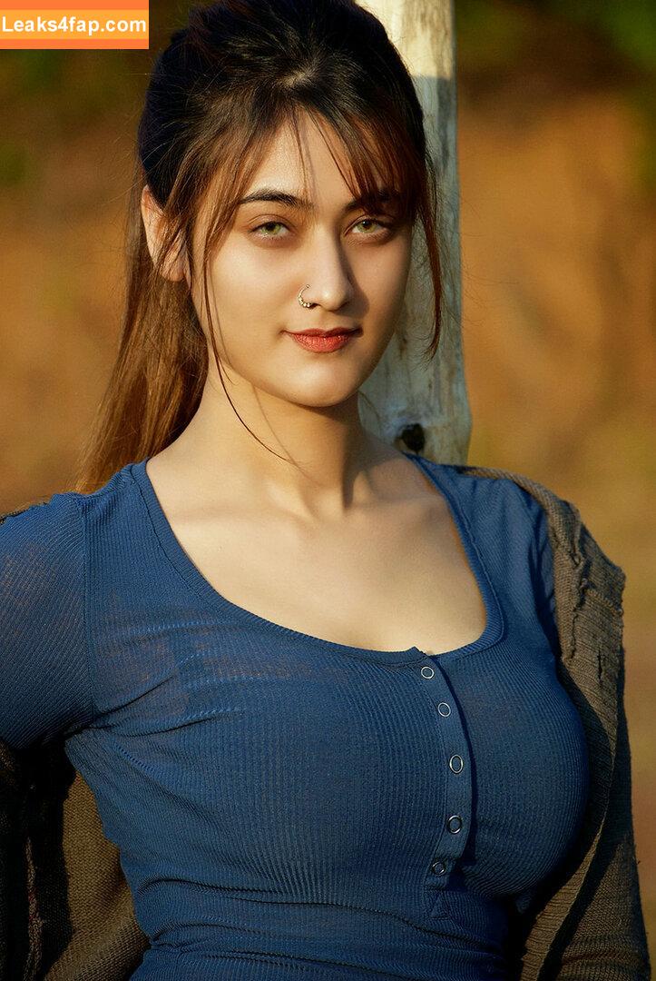Nidhi Maheshwari / iamlimcaxo / limcaxoxo / the.saga.of.my.life leaked photo photo #0002