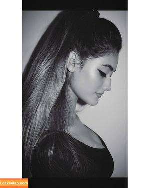 Nidhi Maheshwari photo #0015