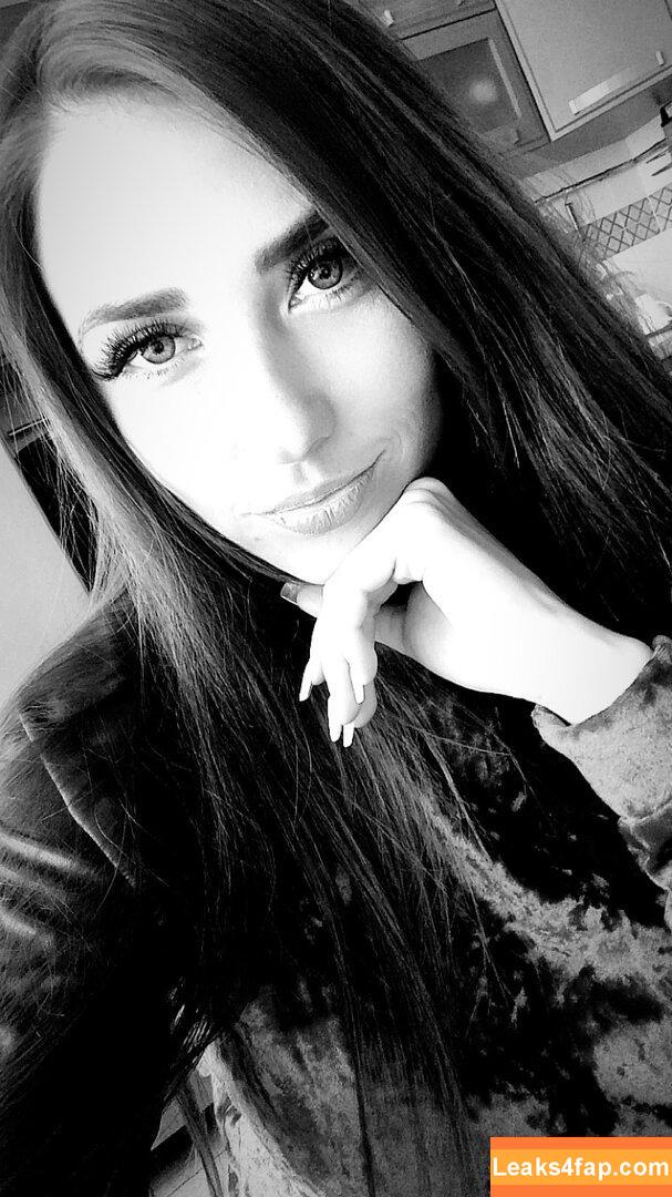 Niemira / _niemiraofficial_ слитое фото фото #0307