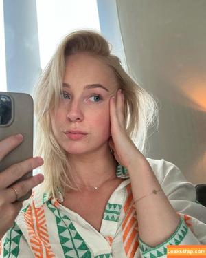 Nienke Helthuis photo #0051