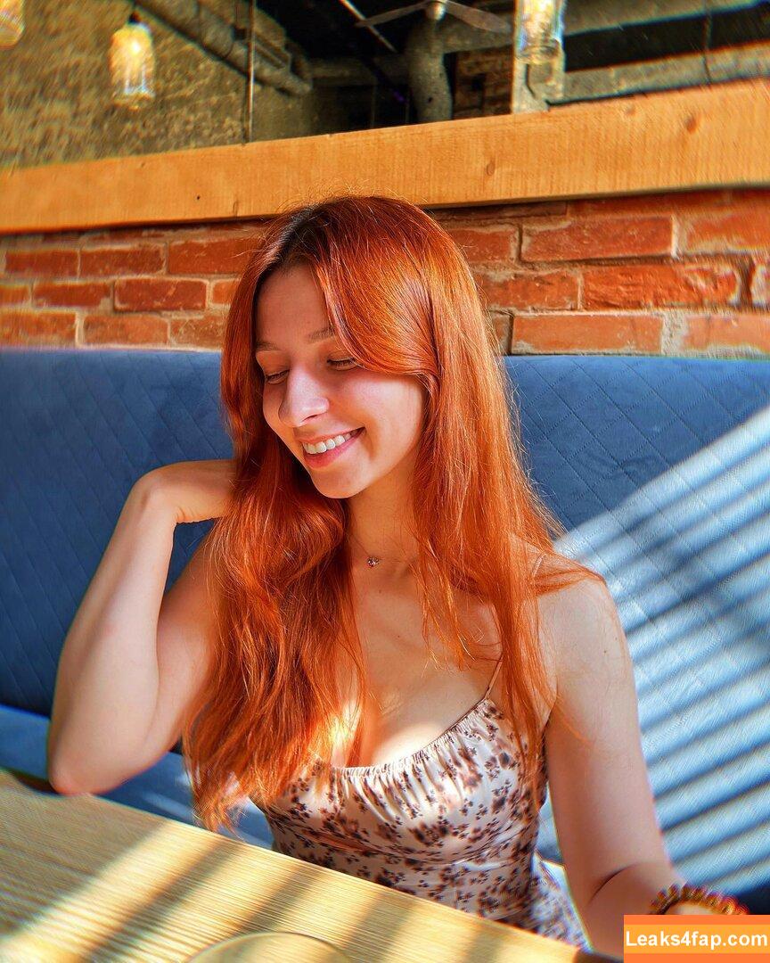 nieuczesana /  leaked photo photo #0008