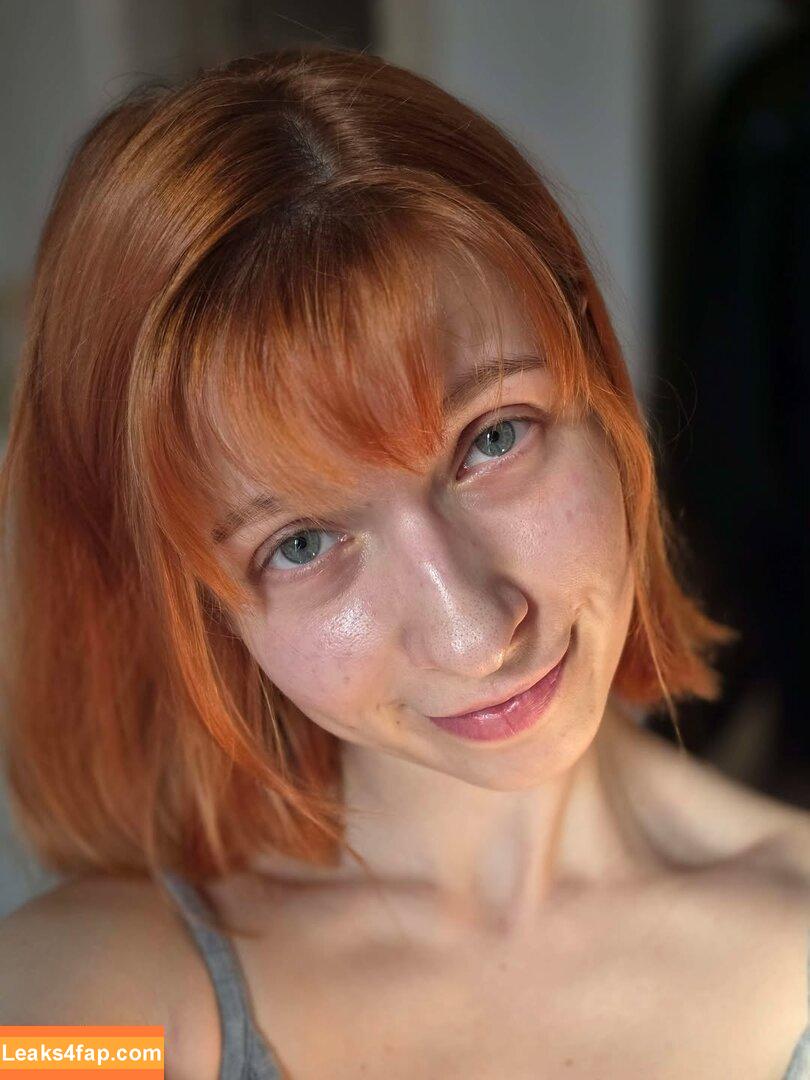 nieuczesana /  leaked photo photo #0017