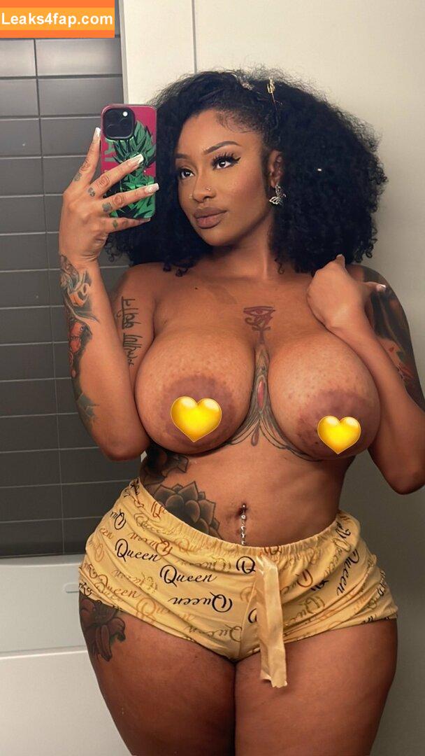 nigerianamazon / sophialillis leaked photo photo #0026