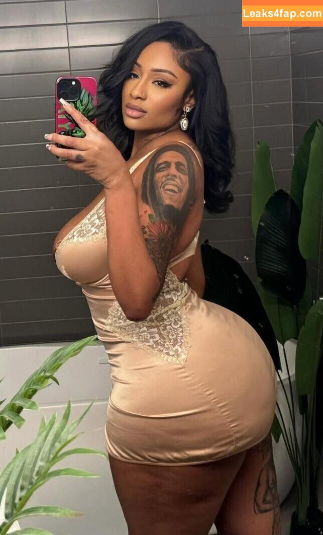nigerianamazon / sophialillis leaked photo photo #0041