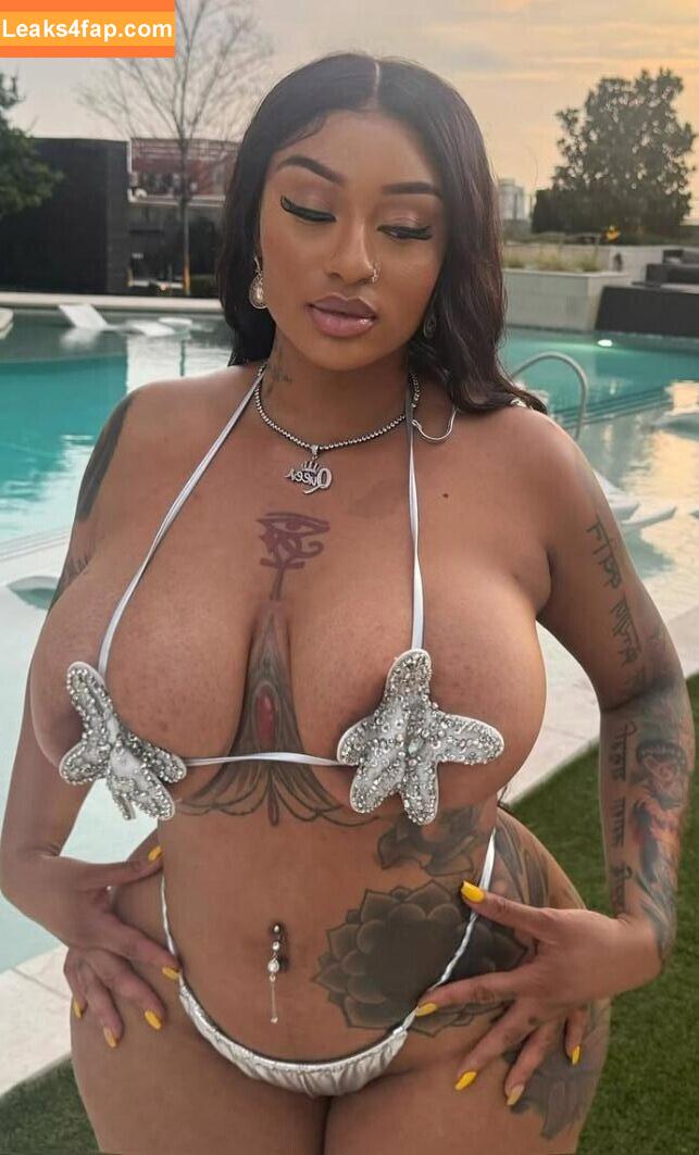 nigerianamazon / sophialillis leaked photo photo #0044