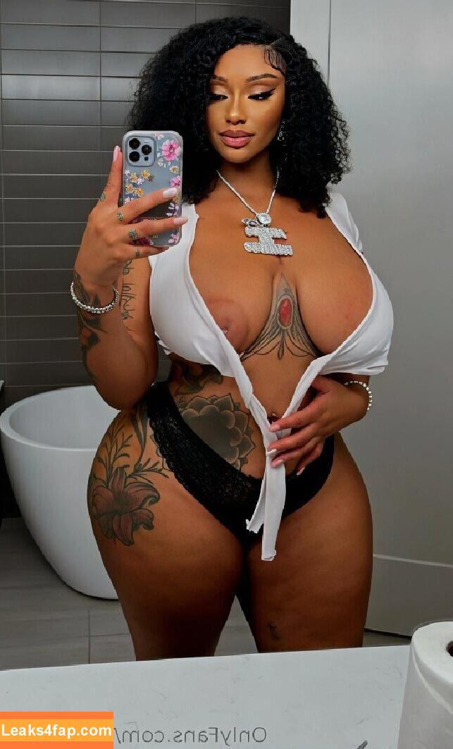 nigerianamazon / sophialillis leaked photo photo #0046