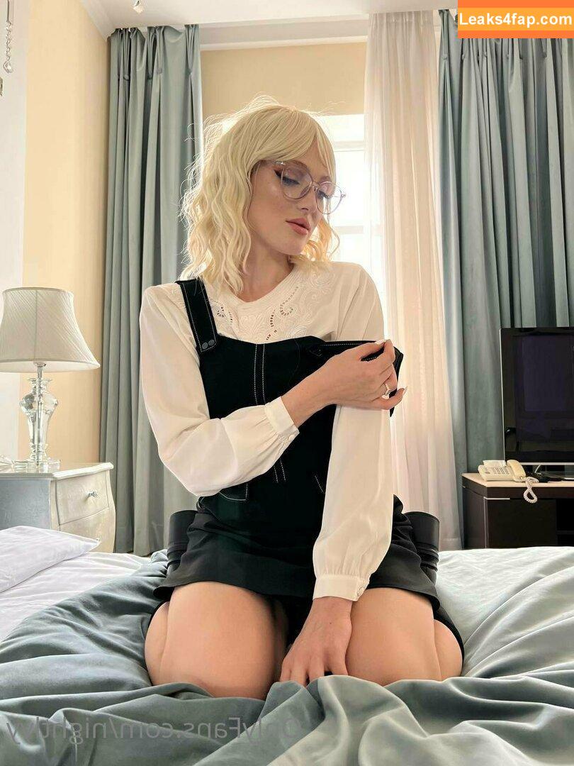 nightlyy_me /  leaked photo photo #0059