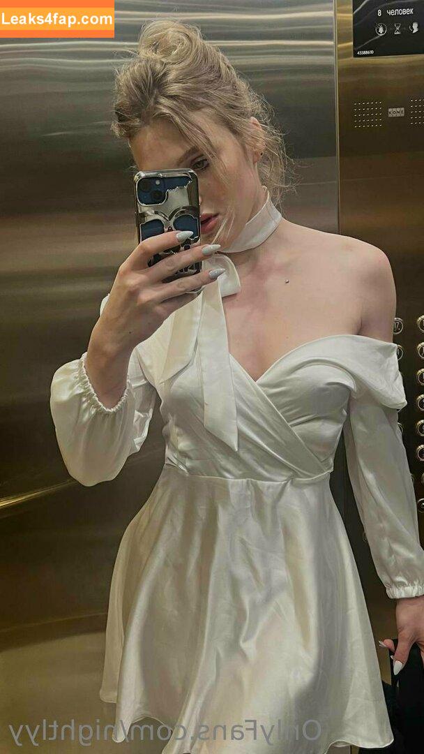 Nightlyy / elara_moonq / nightly leaked photo photo #0473