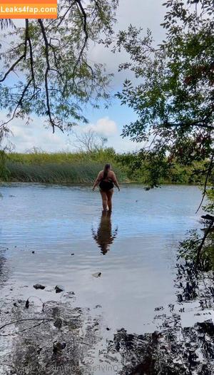 nik_by_the_sea photo #0022