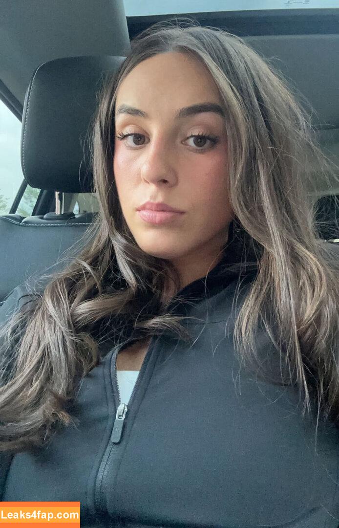 Nika Muhl / nika.muhl слитое фото фото #0005