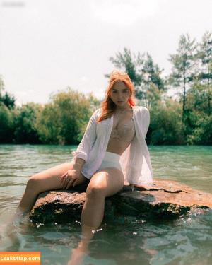 Nika Sophie photo #0057