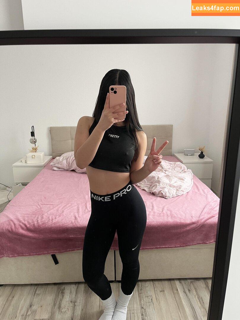 Nike Pro Leggings / Nike Pro Shorts Content / nikeleggingz leaked photo photo #0016
