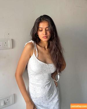 Niki Lalwani фото #0013