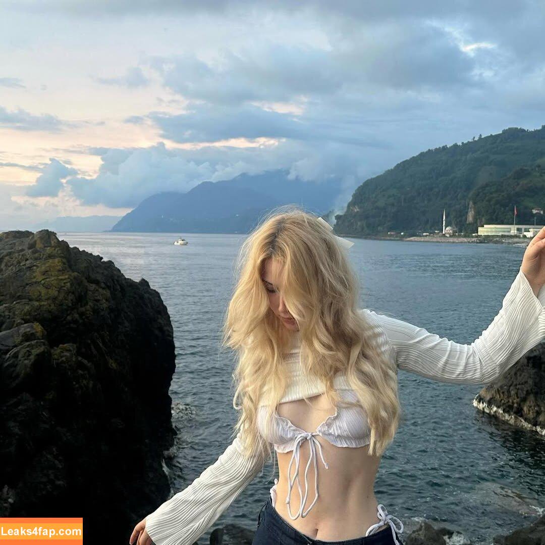Nikki Beiar / nikkibearvip / nikkibeiar слитое фото фото #0142
