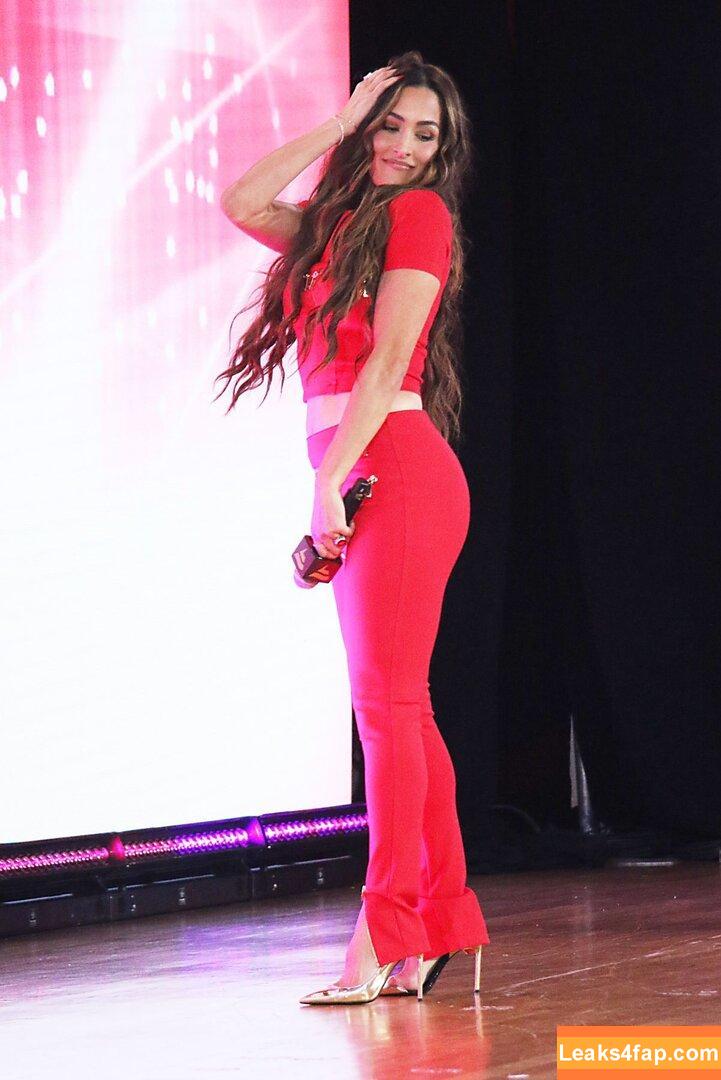 Nikki Bella / nikkigarcia leaked photo photo #0123