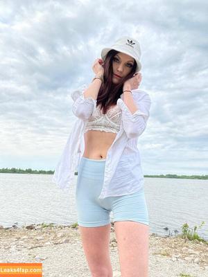 Nikki Diaz photo #0003