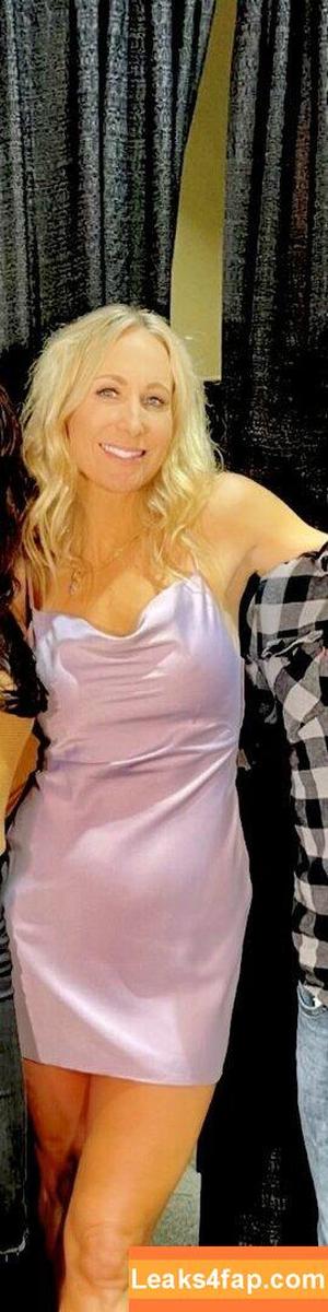 Nikki Glaser фото #0015