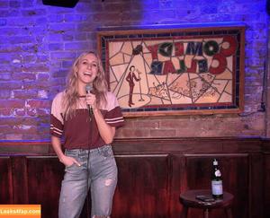 Nikki Glaser photo #0086