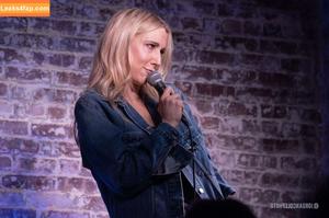 Nikki Glaser photo #0096