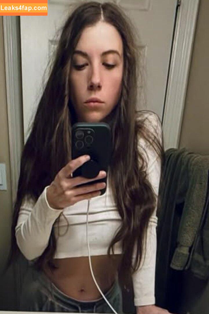 Nikki Osborne / nikkiosborneofficial / ohhelloitsnikki / ohitsnikki / thebushblonde leaked photo photo #0034