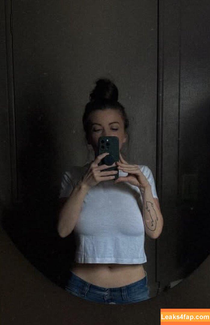 Nikki Osborne / nikkiosborneofficial / ohhelloitsnikki / ohitsnikki / thebushblonde leaked photo photo #0049