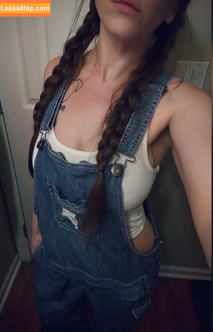 Nikki Osborne / nikkiosborneofficial / ohhelloitsnikki / ohitsnikki / thebushblonde leaked photo photo #0051