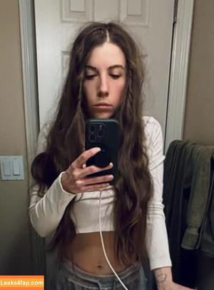 Nikki Osborne photo #0032