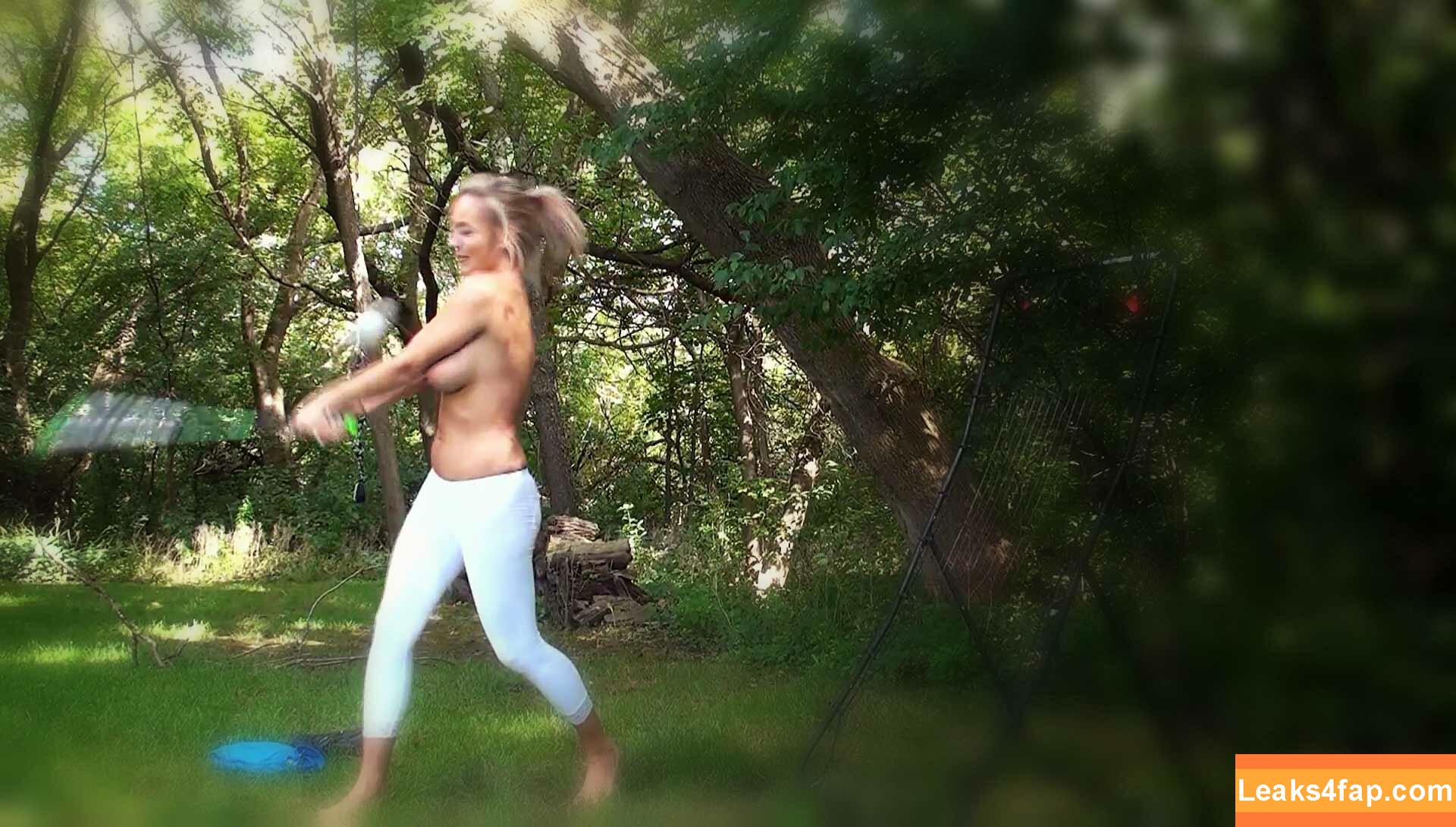 Nikki Sims / NextDoorNikki / https: / nikki.sims.official слитое фото фото #0067