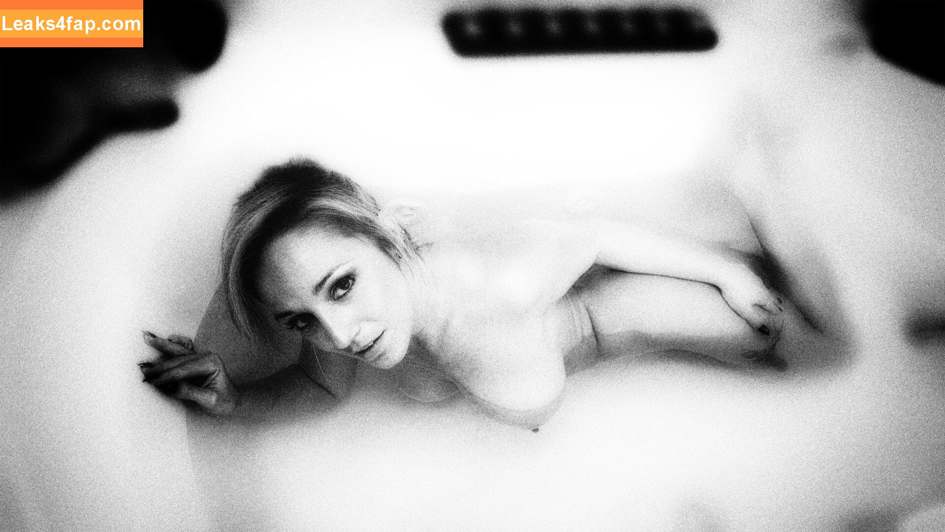 Nikki Sims / NextDoorNikki / https: / nikki.sims.official слитое фото фото #0209