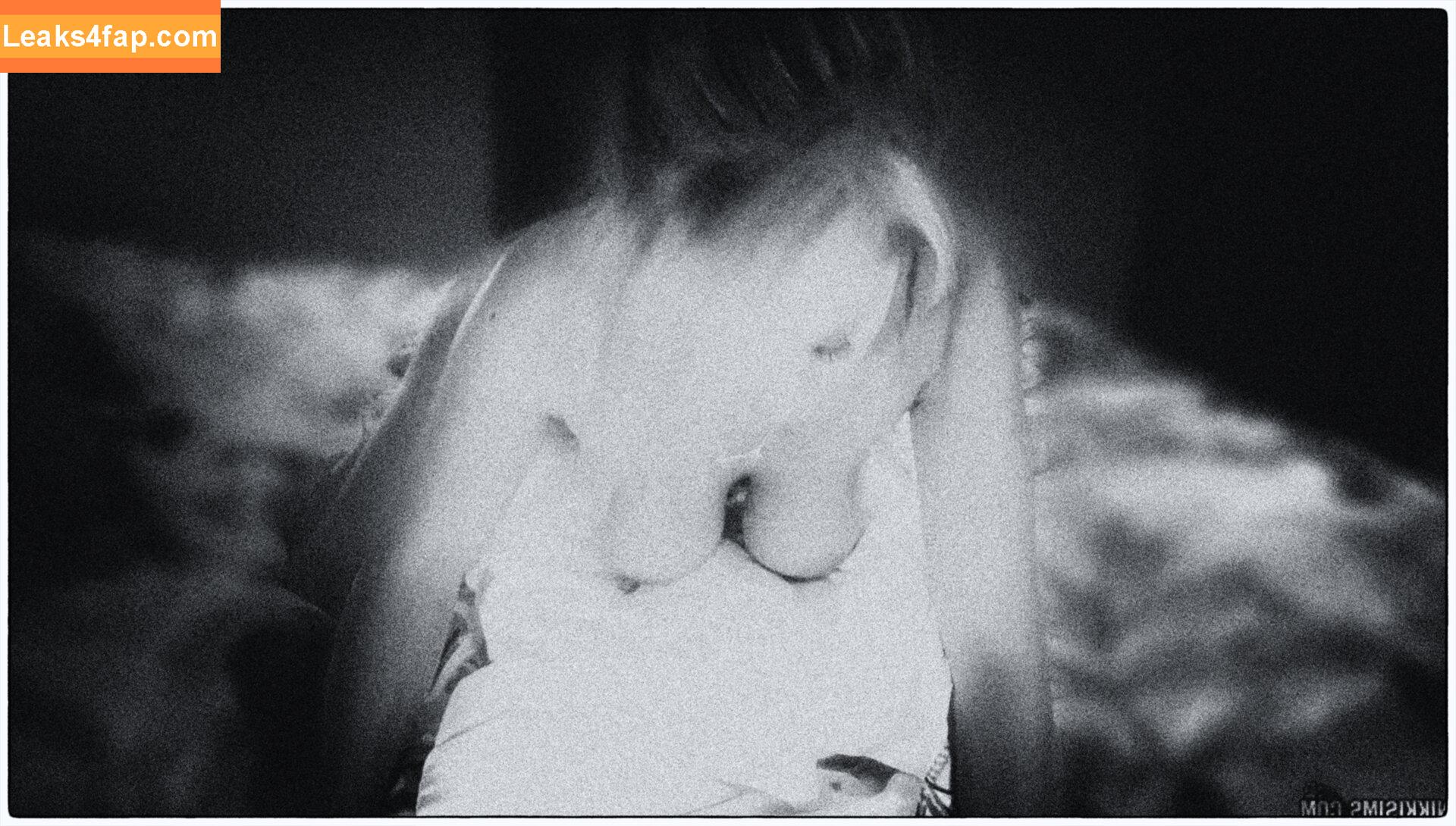 Nikki Sims / NextDoorNikki / https: / nikki.sims.official слитое фото фото #0240