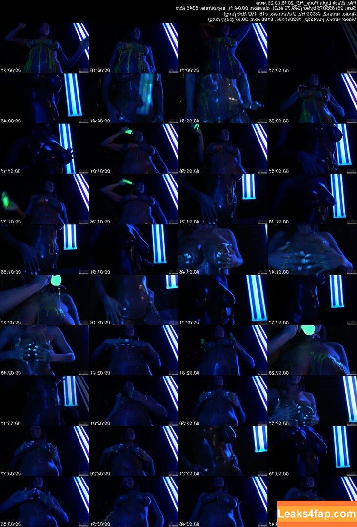 Nikki Sims / NextDoorNikki / https: / nikki.sims.official leaked photo photo #0660