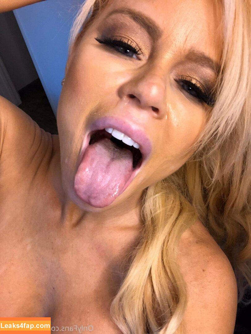 nikkidelano /  leaked photo photo #0148