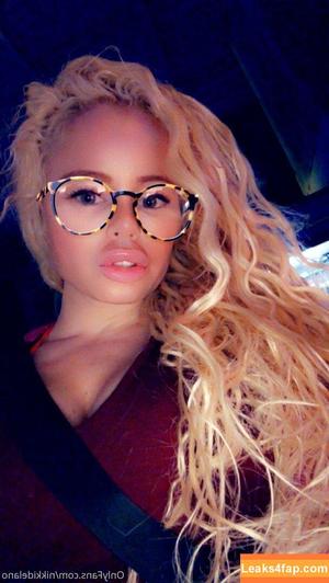 nikkidelano photo #0127